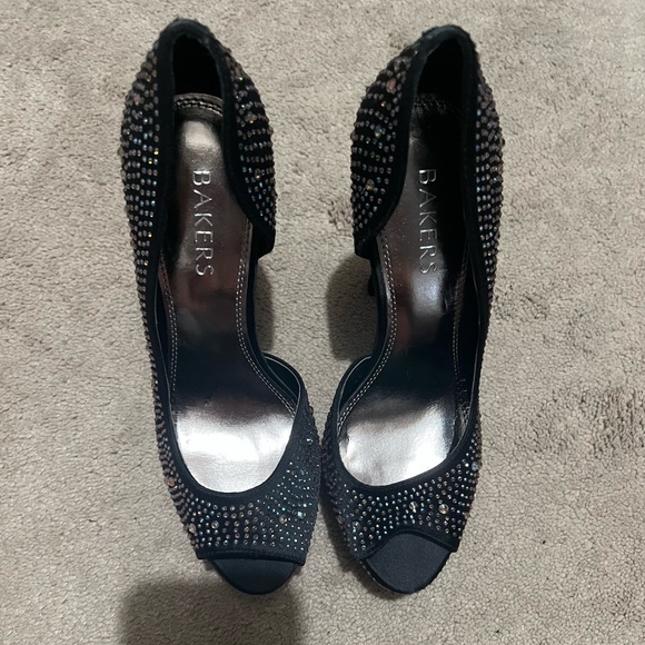 Bakers Shoes Bakers Showstopper Rhinestone Designed Black Pump